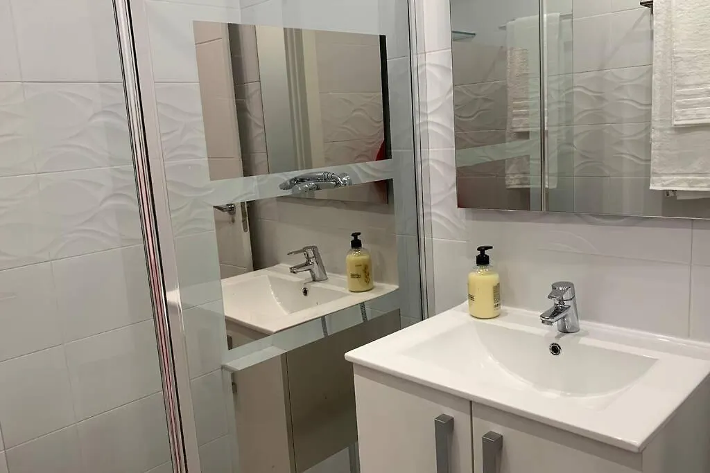 Vakantiehuis Renovated House In Old Town Marbella. Villa Spanje